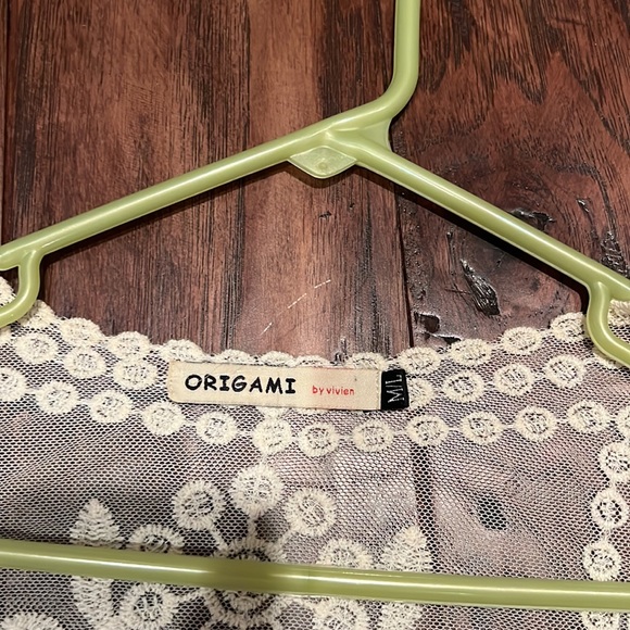 Lace Duster - Picture 2 of 3